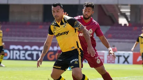 Esteban Paredes vuelve abrir el debate.