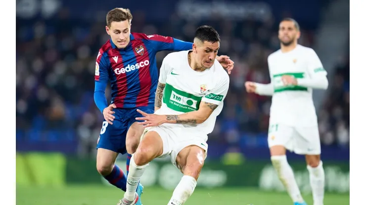 Roco sufre goleada con el Elche en el renacer del Levante.
