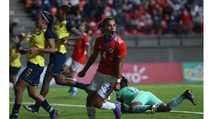Chile derrota a Ecuador en su preparación para la Copa América.