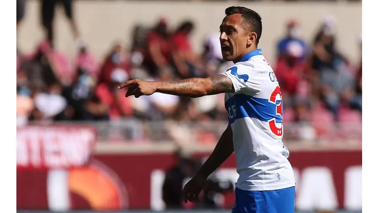 Fabián Orellana pierde terreno en su mal momento con la Universidad Católica.