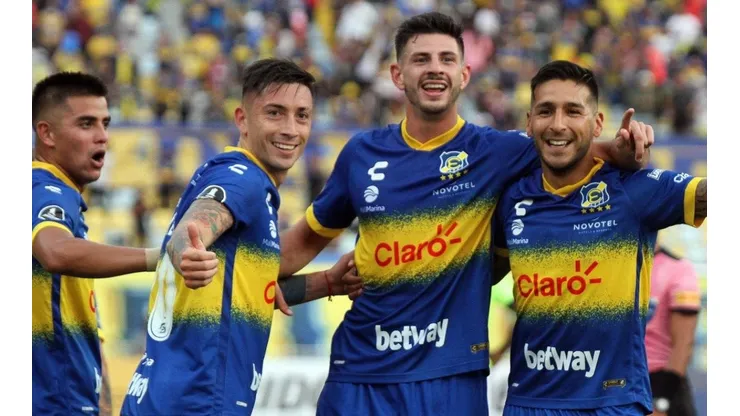 Everton celebra en el partido 6.000 de la historia de la Copa Libertadores