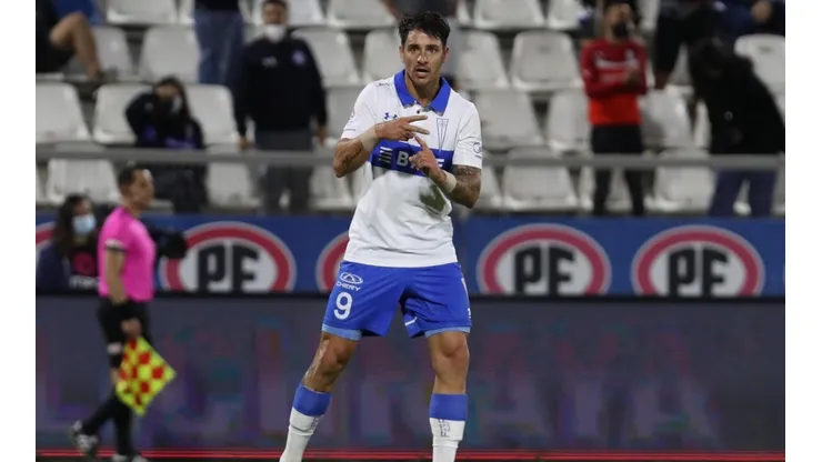 La UC busca renovar el contrato de su goleador Zampedri.