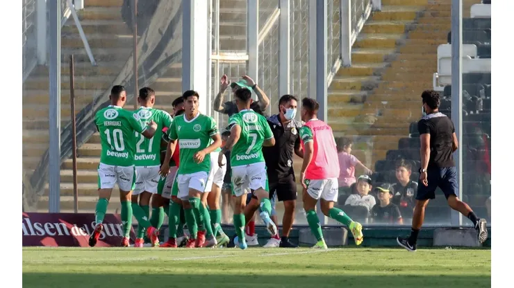 Audax Italiano se prepara para su debut en la Copa Libertadores.