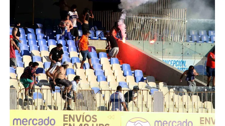 Tribunal de Disciplina sanciona a la UC y Colo Colo por incidentes en Concepción.
