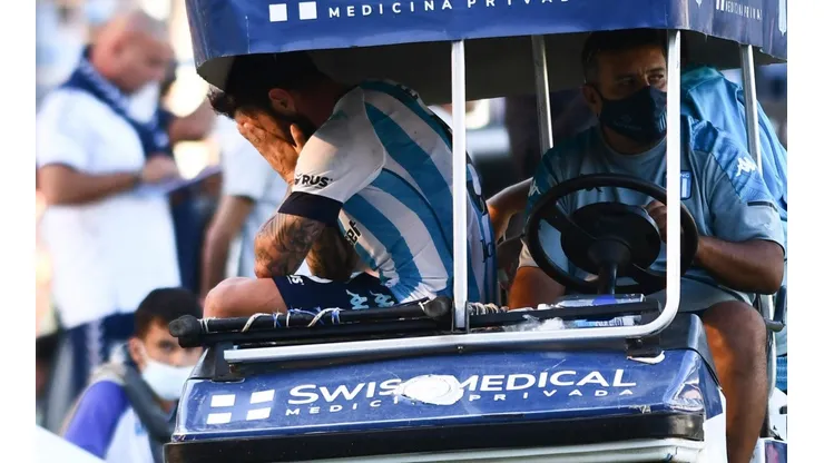 Racing confirma gravedad de la lesión que sufrió Mena.