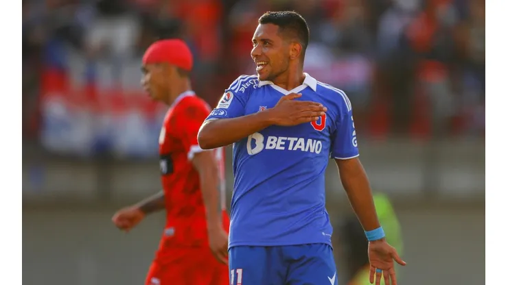El delantero uruguayo de La U aún no piensa en el Superclásico