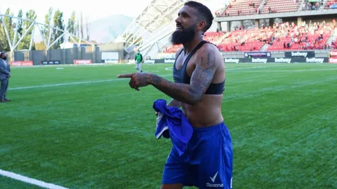 Fernández tuvo un buen estreno con los Azules