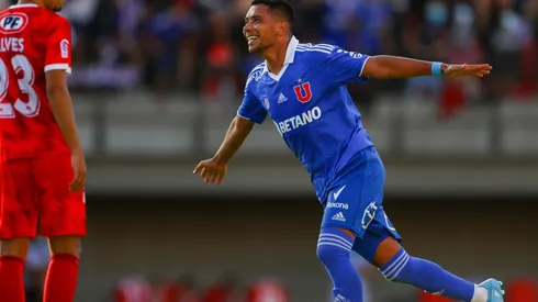 El delantero uruguayo aseguró el triunfo de la U.