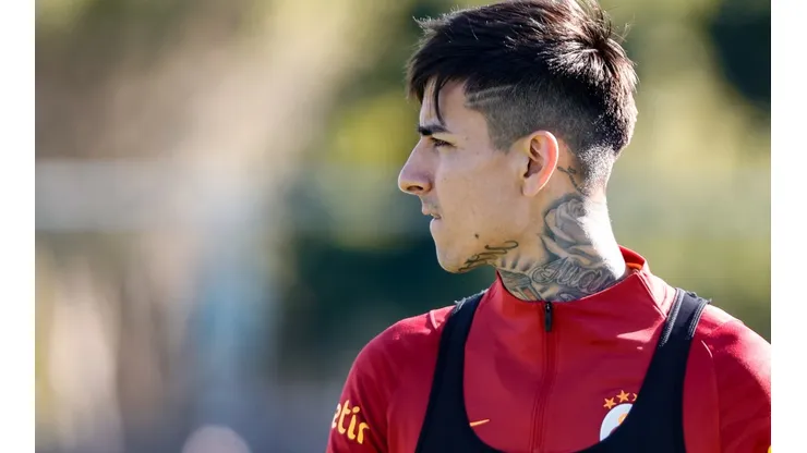 Erick Pulgar debutó en empate de Galatasaray