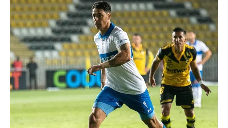 Zampedri anotó dos goles en la victoria de la UC