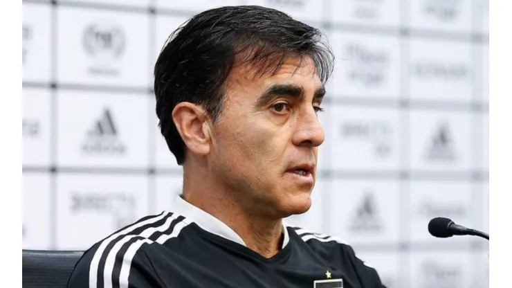 Quinteros no se apura por un posible cuarto fichaje.