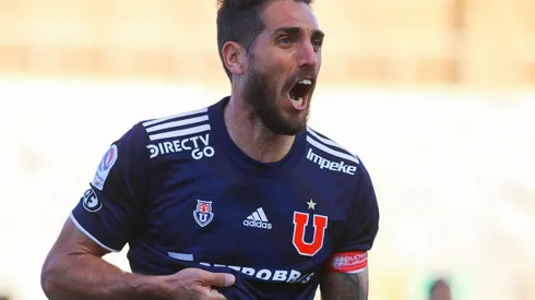 Larrivey es presentado como refuerzo del Cosenza en la Serie B de Italia.