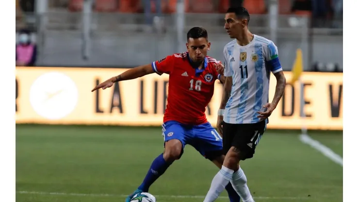 Vegas queda suspendido para el partido de Chile con Bolivia.