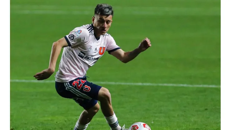 Aránguiz se ilusiona con su presente y con la U en 2022.