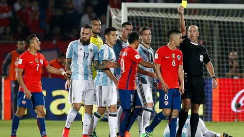 Chile deberá cuidarse de las tarjetas amarillas ante Argentina.