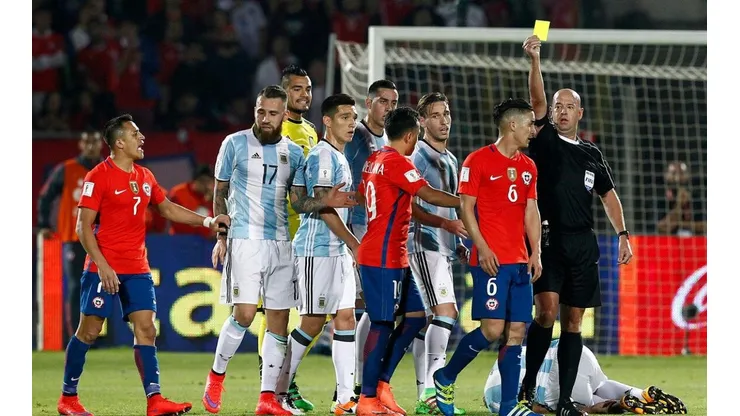 Chile deberá cuidarse de las tarjetas amarillas ante Argentina.