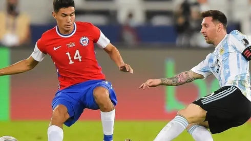 Pablo Galdames habría sido separado por posible contacto estrecho, según TNT Sports.