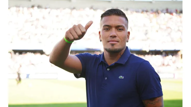 Parraguez se podría quedar en Colo Colo