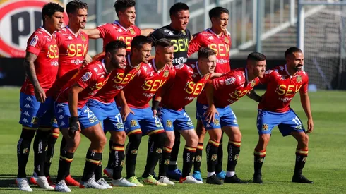 Unión Española confirma casos positivos de Covid-19.