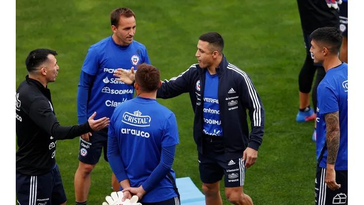 La Roja entrena en el estadio Zorros del Desierto