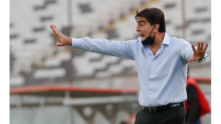 Gustavo Quinteros va por un mediapunta
