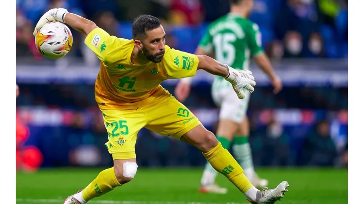 Bravo comanda importante victoria del Betis para seguir arriba en La Liga.