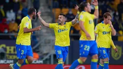 El Cádiz de Tomás Alarcón se impuso al Levante y toma aire en La Liga.