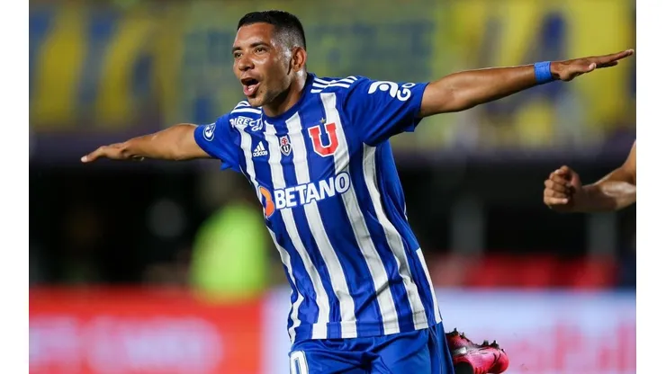 Video: Chorri Palacios debuta en la U con un gol ante Boca.
