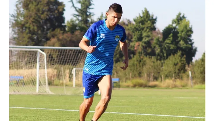 Felipe Flores jugará con Magallanes el 2022 y no piensa en el retiro.