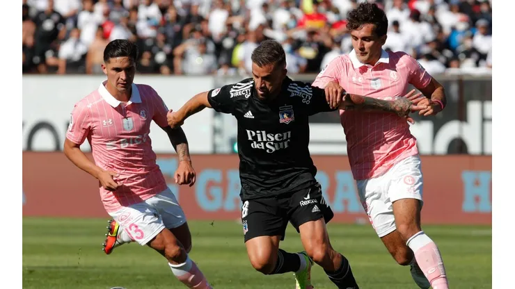 Colo Colo y la Universidad Católica darán inicio a la temporada 2022 del fútbol chileno