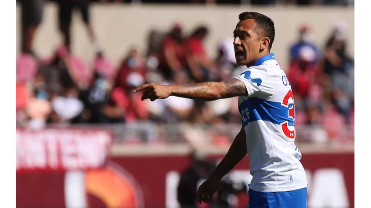 Orellana retornaría al once titular de la UC