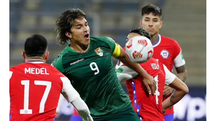 Marcelo Moreno lidera la ofensiva de Bolivia ante Chile