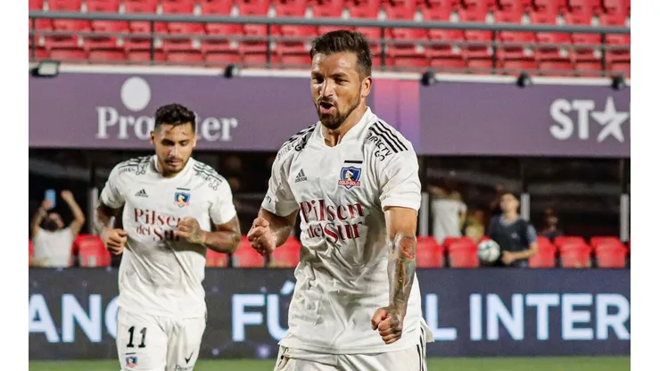Colo Colo vence por 2-1 a la Universidad de Chile en La Plata