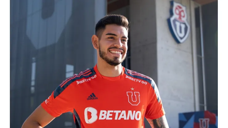 Carrasco se siente preparado para las exigencias de la U en el 2022 y entregó detalles de lo que pide Escobar.