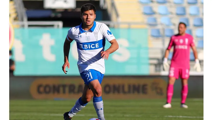 Raimundo Rebolledo sigue en la Universidad Católica