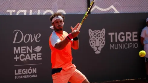 El chileno cayó en dos sets ante el argentino y no pudo clasificar al duelo definitorio