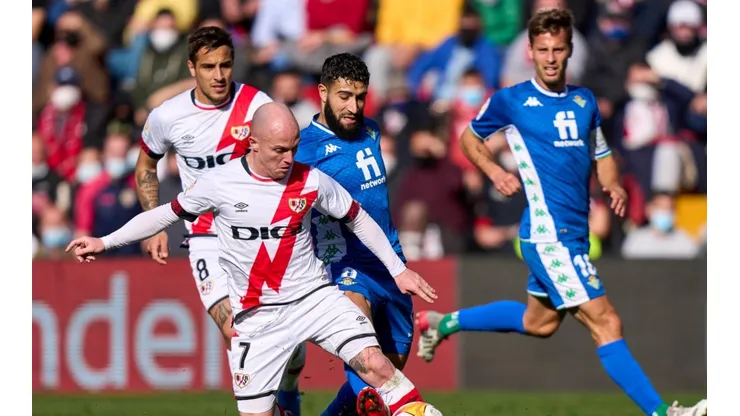 Betis empató con Rayo Vallecano, pero sigue tercero en La Liga.