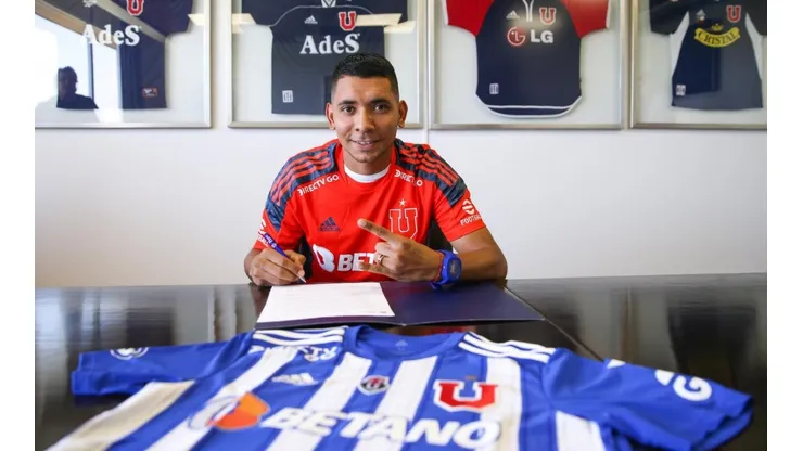 Cristián Palacios llega a la Universidad de Chile con la misión de aportar la cuota goleadora