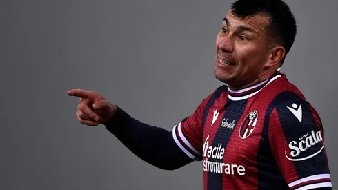 Gary Medel se perderá partidos con el Bologna por su contagio de Coronavirus.