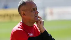 Erwin Durán presentó su renuncia y dejó a Copiapó sin técnico para la liguilla.