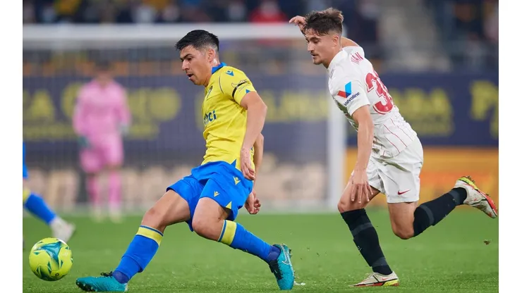 Alarcón vuelve a sufrir una nueva caída del Cádiz en La Liga.