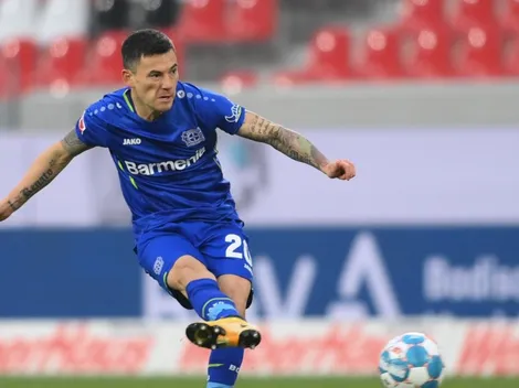 Charles Aránguiz sufre lesión en Alemania y preocupa a La Roja