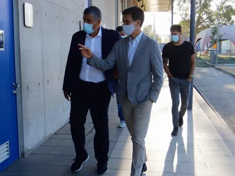 El primer día de Escobar al mando de la U: Recorrió el CDA y conversó con los jugadores