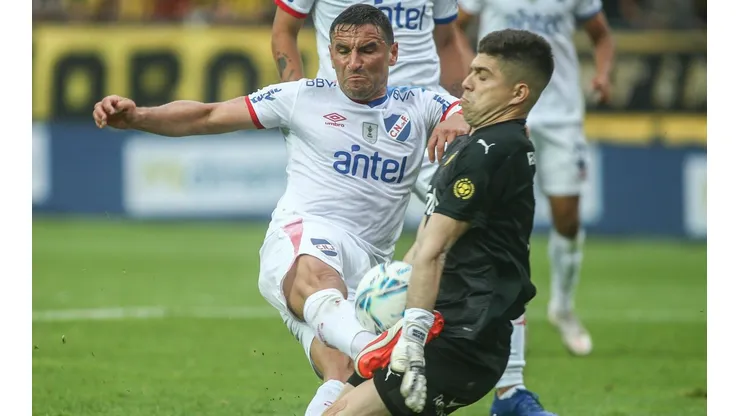 Gonzalo Bergessio reconoce que está negociando con Universidad de Chile