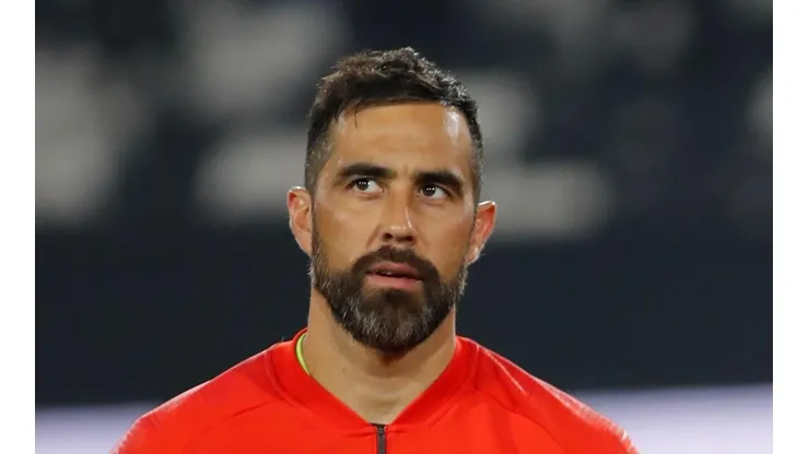 El capitán de La Roja está en cuarentena tras lo comunicado por su club