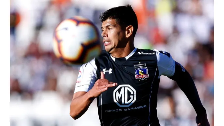 Esteban Pavez llegaría por los próximos dos años a Colo Colo.