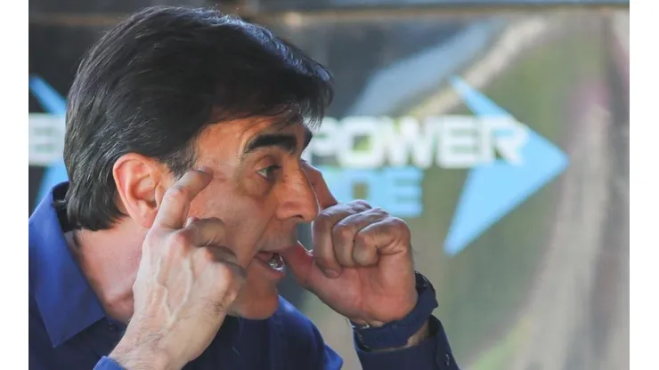 Gustavo Quinteros espera a los refuerzos antes del 3 de enero