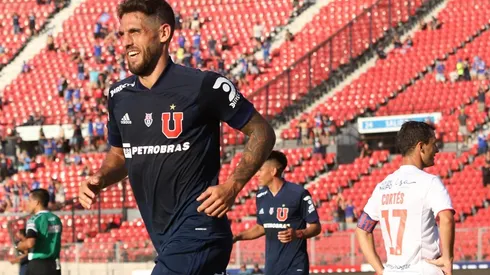 Larrivey alzó la voz sobre su salida de la U