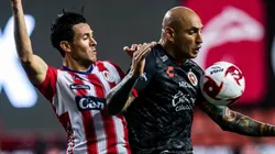 El delantero tiene pasos en clubes de España, México, Ecuador, Argentina y Uruguay