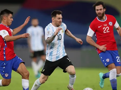 Brereton invoca a Lionel Messi para recordar su debut en La Roja